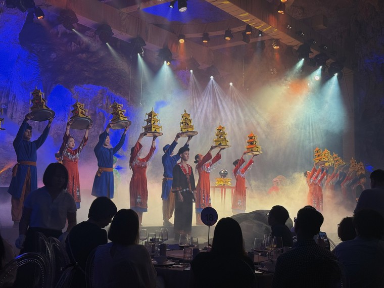 “Đi tìm dấu ngọc”: Vũ khúc nghệ thuật giữa lòng thiên nhiên ảnh 3