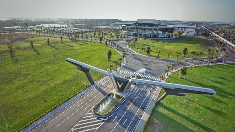 VinFast phát động cuộc thi sáng tác ca khúc “VinFast - Khát vọng Vì Việt Nam Xanh và Hùng cường” ảnh 1