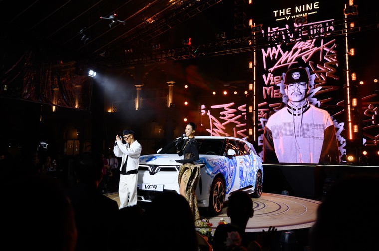 Chuyện chưa kể phía sau những “tác phẩm nghệ thuật di chuyển” trên VinFast VF 9 ảnh 1