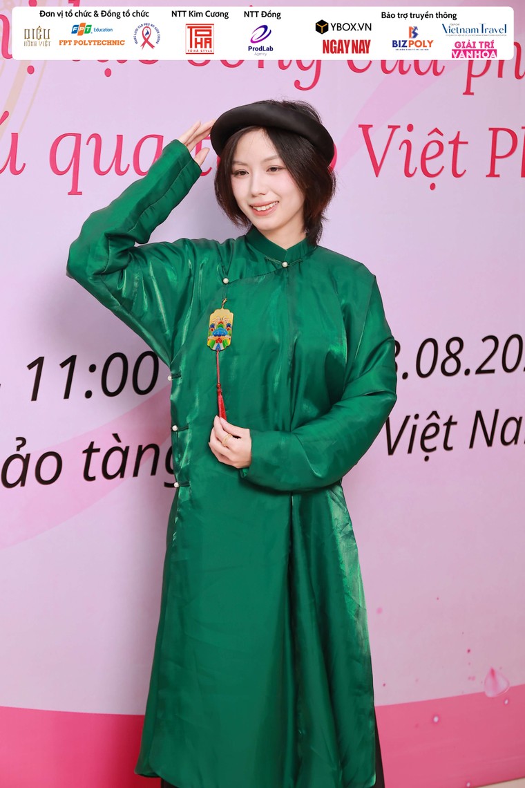 “Diệu Hồng Việt” bùng nổ - Tôn vinh phụ nữ ung thư vú qua cổ phục Việt, chạm đến trái tim hàng trăm người ảnh 2