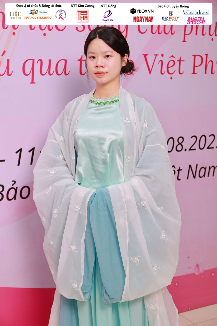 “Diệu Hồng Việt” bùng nổ - Tôn vinh phụ nữ ung thư vú qua cổ phục Việt, chạm đến trái tim hàng trăm người ảnh 3