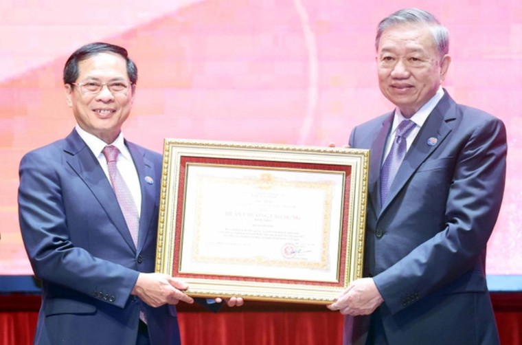 Tổng Bí thư Tô Lâm: Ngoại giao Việt Nam tiên phong kết nối hợp tác ảnh 1