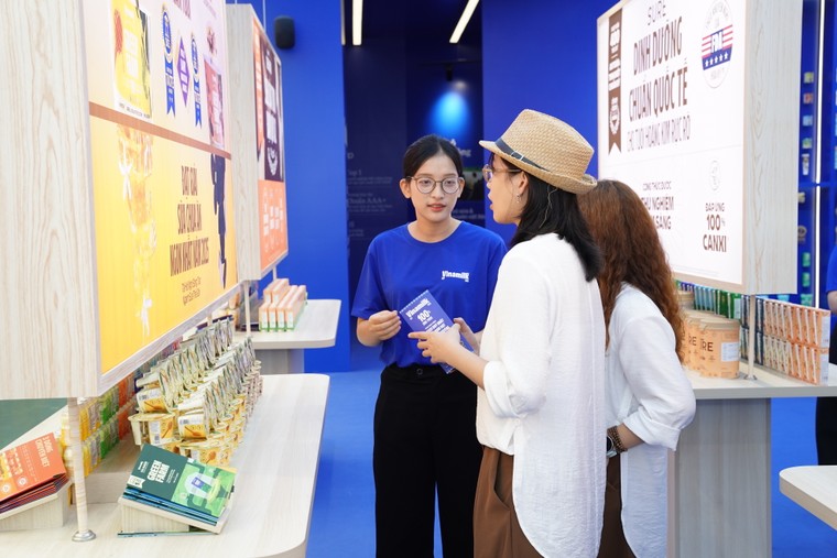 Không gian trưng bày và trải nghiệm của Vinamilk hút khách tại Triển lãm thành tựu đất nước 80 năm ảnh 7