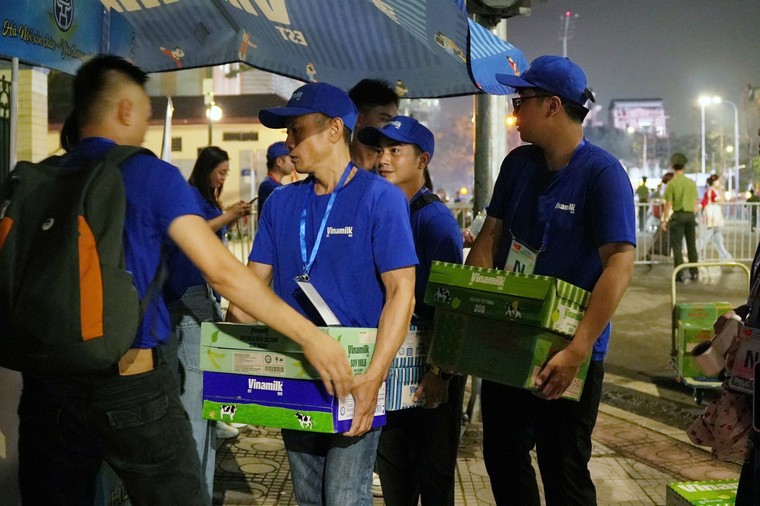 Vinamilk hòa nhịp cùng triệu trái tim mừng 80 năm Quốc khánh ảnh 2
