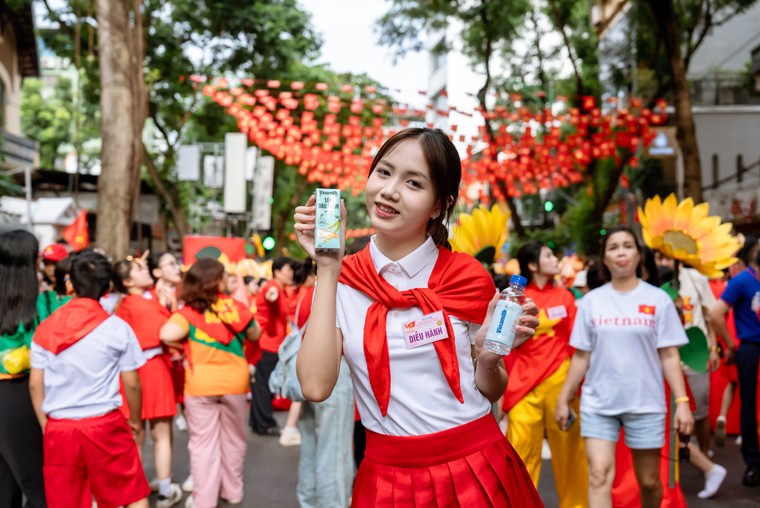 Vinamilk hòa nhịp cùng triệu trái tim mừng 80 năm Quốc khánh ảnh 6