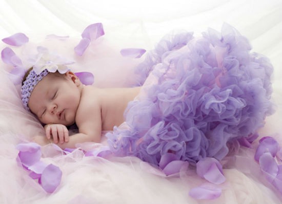 Gợi ý tên hay, ý nghĩa, hợp phong thuỷ cho bé gái sinh năm 2016 ảnh 1