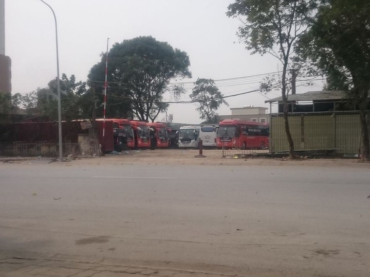 Nhà xe Sao Việt, Quân Trung biến đất dự án thành bến xe chui? ảnh 1