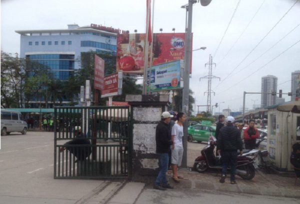 Nghề hoang đường ở Hà Nội: Giành người kiếm tiền triệu/ngày ảnh 1