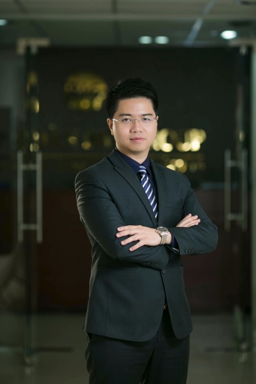 Quá khứ 'đau khổ' ít biết của triệu phú trẻ tuổi nhất Việt Nam ảnh 1