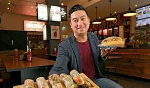 Chàng trai Việt giàu nhanh nhờ bán gỏi cuốn tại Australia ảnh 1