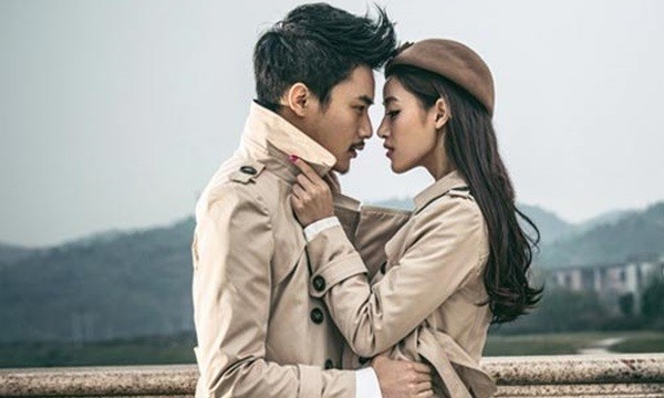 Về nhà thôi em, con đang chờ ảnh 1