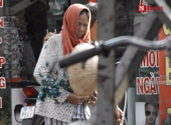 Loạt ảnh lật mặt cặp vợ chồng giả bệnh đi ăn xin ảnh 6