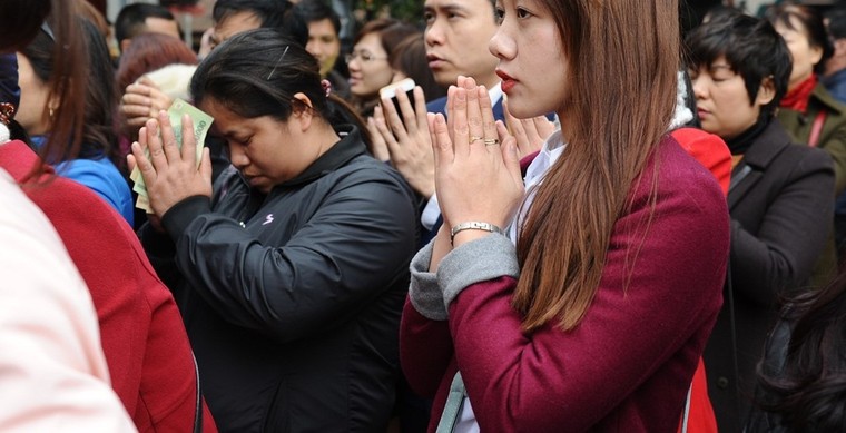 Khai ấn Đền Trần: Chưa phát ấn đã phải chen nhau ảnh 8