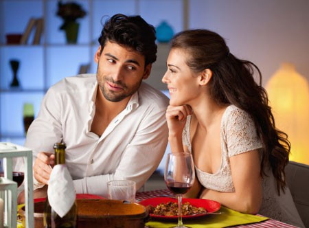 Những hành động của bạn khiến chồng yêu hoài 'không biết chán' ảnh 1