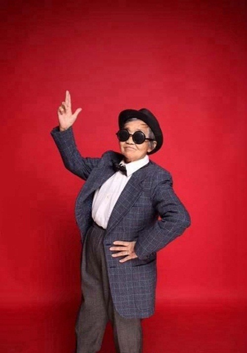 Dân mạng sôi sục với hình ảnh bà nội 80 tuổi 'sành điệu nhất TQ' ảnh 8