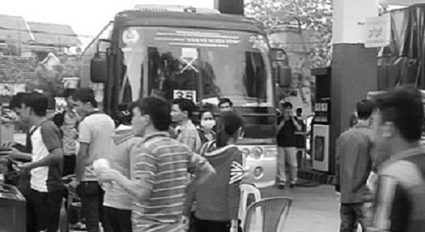 Nỗi ám ảnh 'mật xanh mật vàng' trên những chuyến xe dù ngày Tết ảnh 2