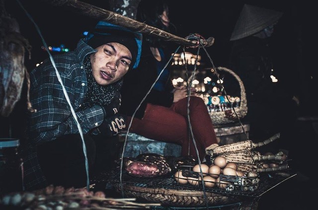 Những hình ảnh khiến ta rớt nước mắt trong đêm Giao thừa ảnh 2