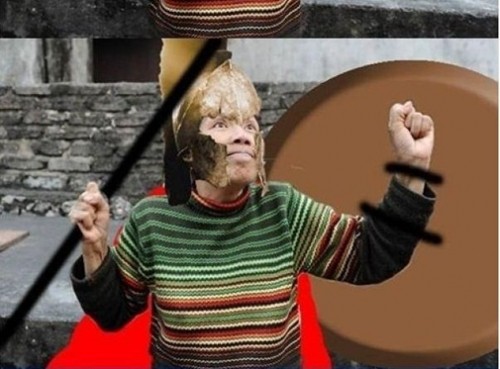 Cười vỡ bụng với ảnh chế khuôn mặt bà cô Việt trong 'King Kong' ảnh 3