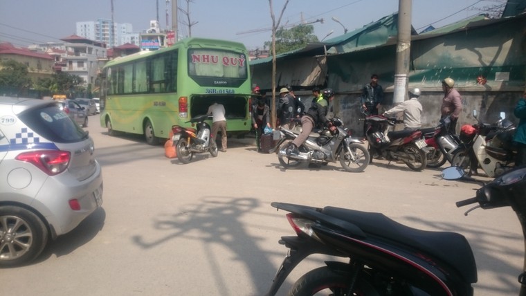 Biến đất dự án thành bãi đỗ xe 'chui' ở Mỹ Đình? ảnh 1