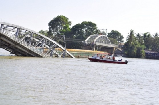 Vụ sập cầu Ghềnh: Hai tài công đối diện với mức án 15 năm tù ảnh 1