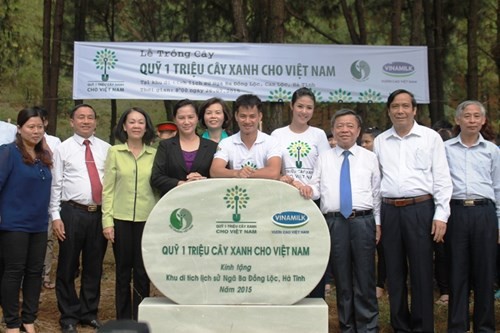Vinamilk trồng hơn 5.000 cây xanh tại Khu di tích Ngã Ba Đồng Lộc ảnh 11