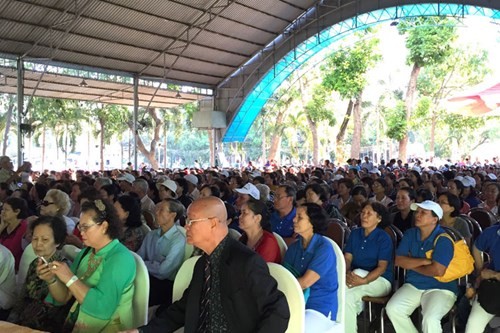 Vinamilk tư vấn sức khỏe cho hơn 2.100 người tại TP HCM ảnh 2