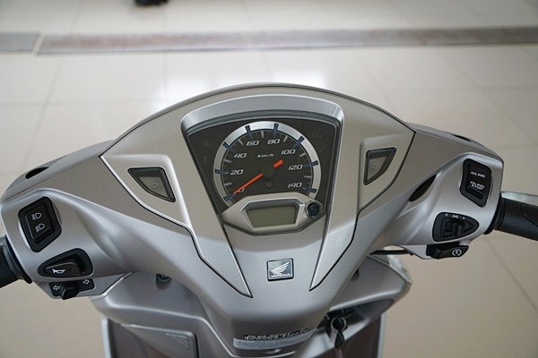 Honda Lead 2016 thêm sắc màu mới với giá không đổi ảnh 5