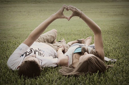 Cặp đôi này kết hợp với nhau thì chuẩn bị mua máy đếm tiền là vừa ảnh 1