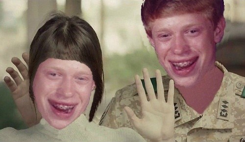 Cười 'nghiêng ngả' với loạt ảnh chế 'Hậu duệ mặt trời' ảnh 3