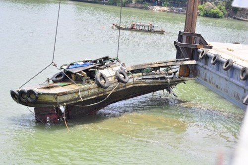 Vụ sập cầu Ghềnh: Tài công có thể được xử vô tội? ảnh 1