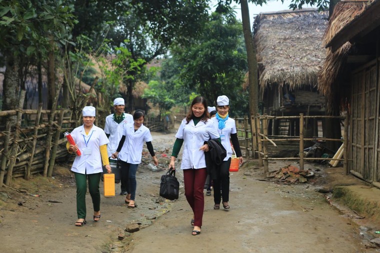 Ở nơi mà một viên thuốc bệnh nhân cũng không mua? ảnh 2