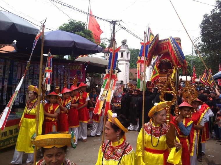 Kì bí ngôi chùa có hang chứa hài cốt lớn nhất Hà Nội ảnh 6