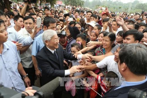 Tổng Bí thư Nguyễn Phú Trọng dâng hương tưởng niệm các Vua Hùng ảnh 5
