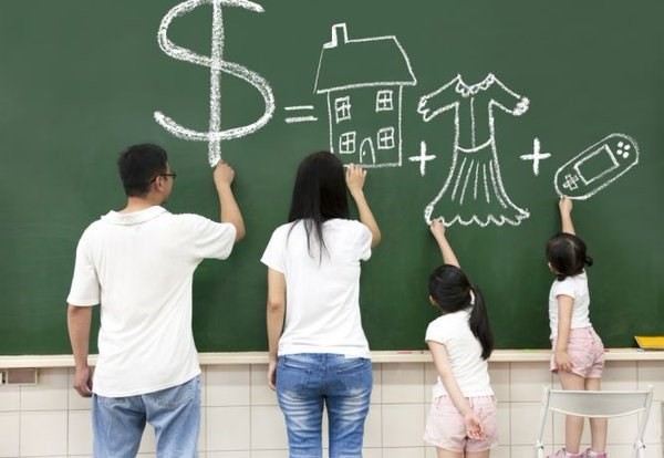 Vợ kiếm tiền giỏi hơn chồng là mang tội to lắm? ảnh 2