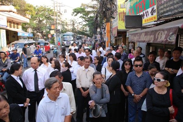 Nghẹn ngào tang lễ hỏa táng nhạc sĩ Nguyễn Ánh 9 ảnh 3