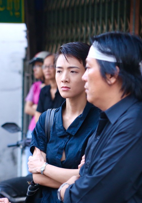 Nghẹn ngào tang lễ hỏa táng nhạc sĩ Nguyễn Ánh 9 ảnh 10