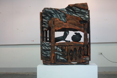 'Tái sinh' cây gạo 300 năm tuổi bằng nghệ thuật điêu khắc ảnh 1