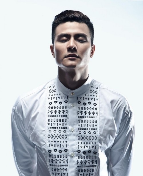 Đứng ngồi không yên vì Vĩnh Thụy là host đầu tiên của The Face ảnh 3