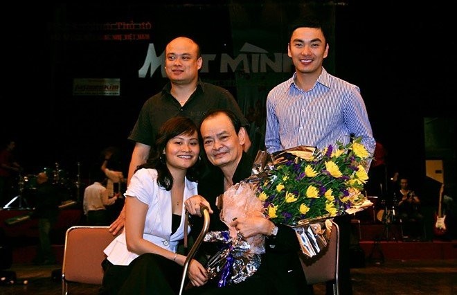 Mr Đàm, Mỹ Tâm... hát trong đêm nhạc tưởng nhớ nhạc sĩ Thanh Tùng ảnh 3