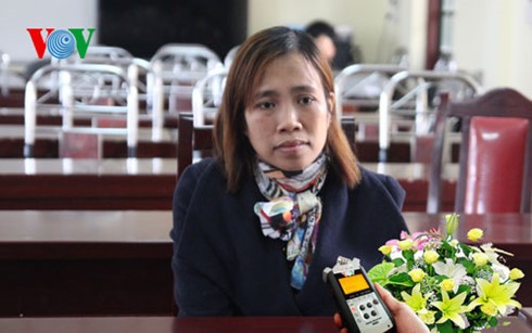 Lào Cai buộc thôi việc giáo viên đánh học sinh tím mặt ảnh 2