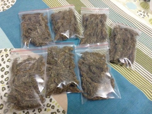 Ly kỳ cuộc ngã giá giao dịch 'cần sa y tế' ngay giữa lòng Hà Nội ảnh 3