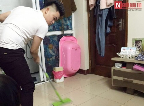 Chồng 'nhà người ta': Thu nhập trăm triệu vẫn phụ vợ rửa bát ảnh 2