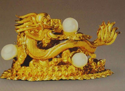 Ý nghĩa của tượng rồng bằng vàng ròng ở Châu Á ảnh 2