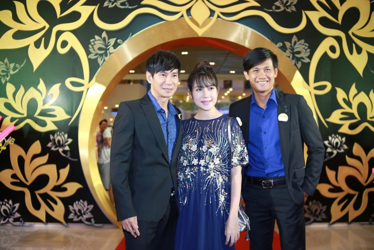 Ngộp thở với clip 'Bao giờ có yêu nhau' của Quý Bình - Minh Hằng ảnh 9