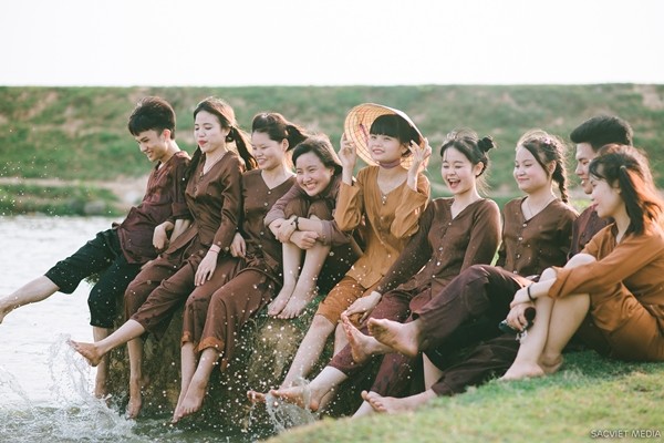 Thích thú với ảnh kỷ yếu ‘quay về tuổi thơ’ của học sinh Nghệ An ảnh 5