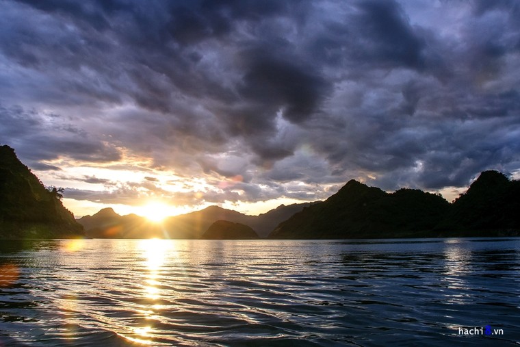 Cuốn tuần du ngoạn 'Hạ Long trên cạn' ảnh 10