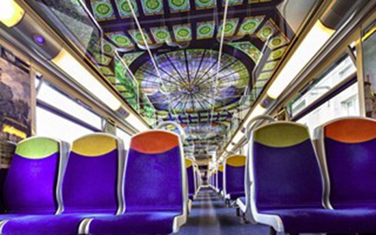 Độc đáo 'bảo tàng nghệ thuật' trên đường ray ảnh 1