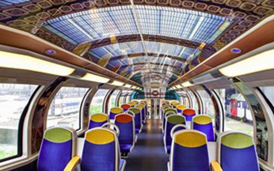 Độc đáo 'bảo tàng nghệ thuật' trên đường ray ảnh 2