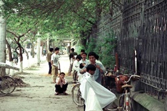 Việt Nam hơn 30 năm trước qua ống kính nhiếp ảnh gia Pháp ảnh 5