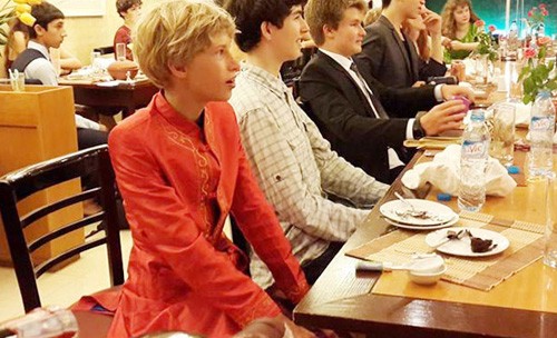 Những cuộc 'ăn chơi bí mật' của tỷ phú thế giới tại Việt Nam ảnh 2